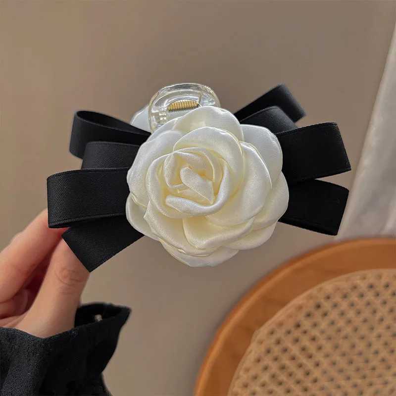 New Elegant Satin White Camellia Flower Women Fashion Hair Accessories Claws Headdress Hair Crabs Wholesale 2023 New Design Clip W250928