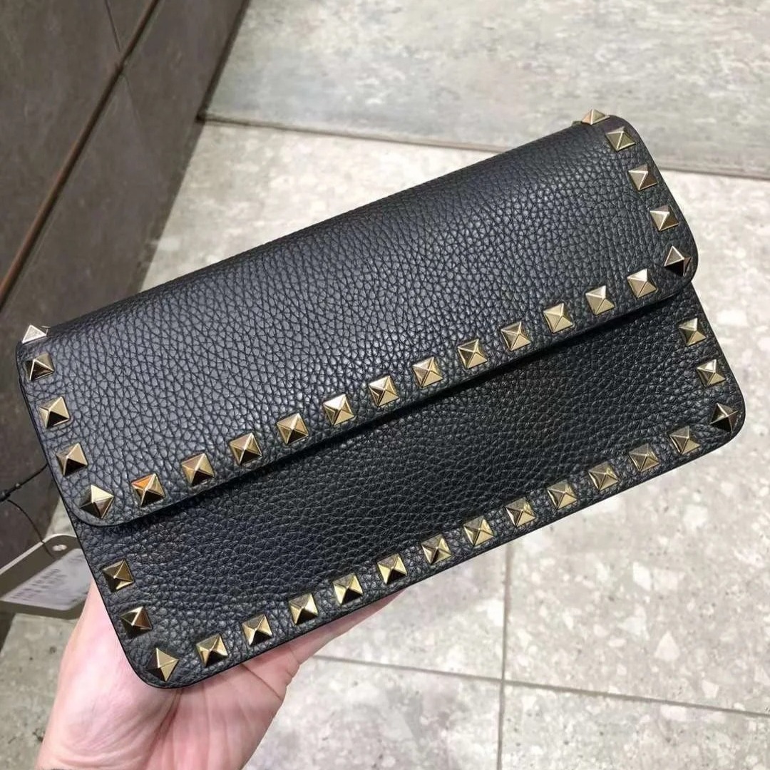 Women Genuine Leather Studs Clutch Bag Designer Luxury Cow Skin Chain Crossbody Shoulder Bag Fashion New Rivets Purses And Handbags Day Clutch For Evening Party 3390