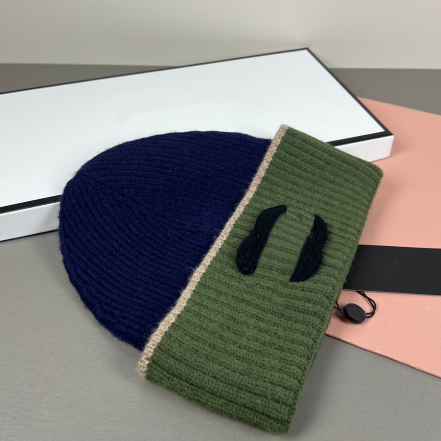 Contrast Beanie Des… - image