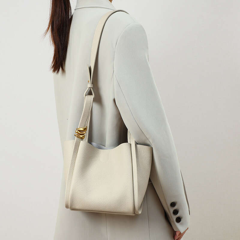 designer bag Luxury bag Fashion New for Women, Shoulder Bucket Autumn and Winter Versatile Genuine Leather Handbag, Tote Basket Bag, Box Bag