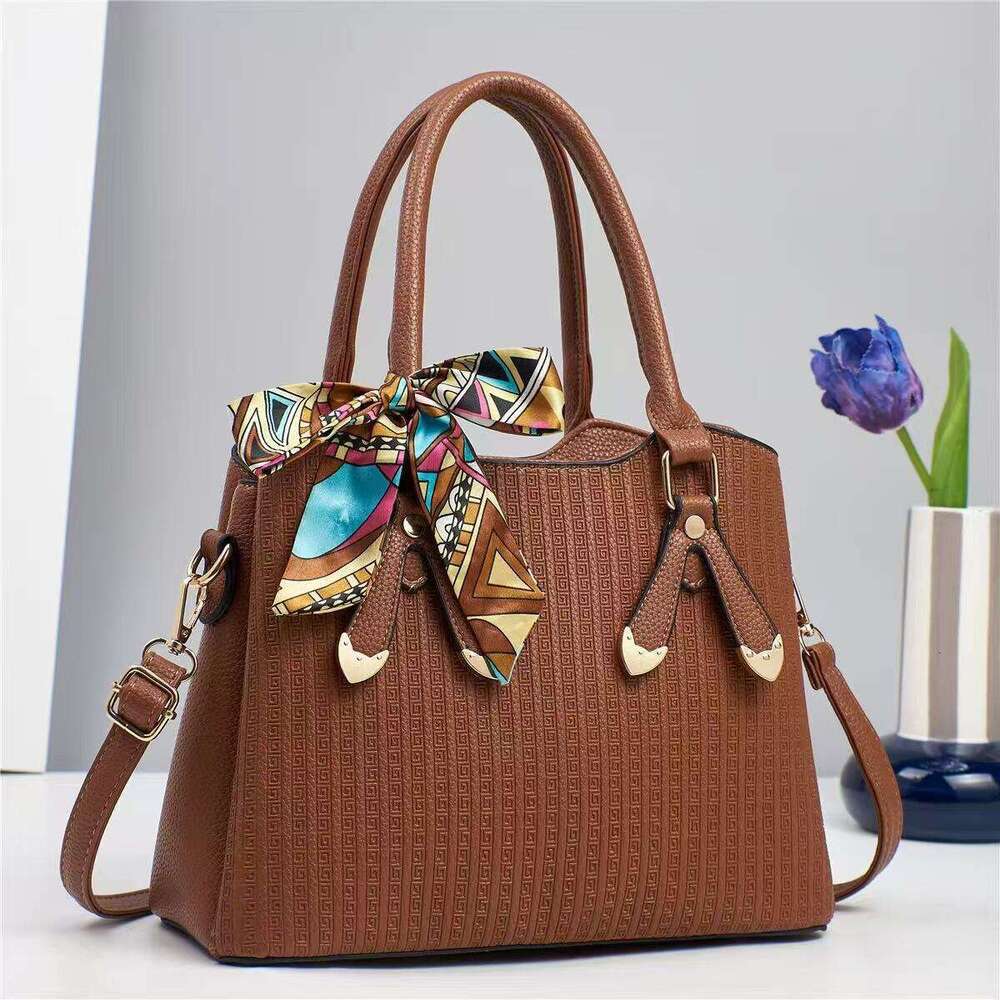 Fashion Trendy Single Shoulder Simple New Style Versatile Korean Version Crossbody Bag Personality 2025 Women's Handbag