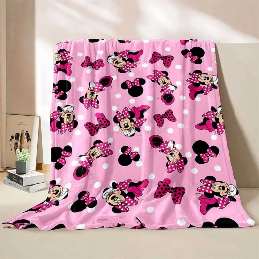 Disney Cute Cartoon Design Minnie Mouse Patterned Kids & Adults' Snuggly Cozy Blanket Pillowcase Set H251119