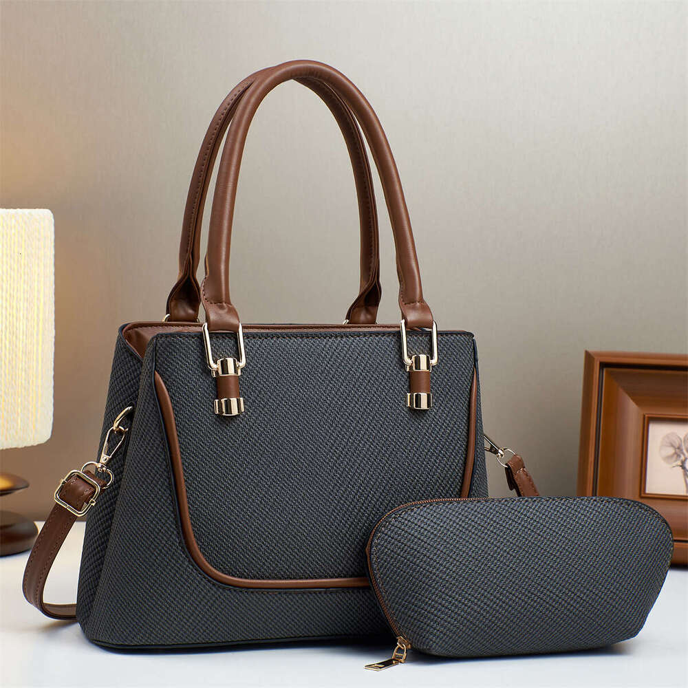 Spring Summer Versatile Commuter Handbag 2025 New Single Shoulder Emperor Rhinoceros Niche Bag for Women