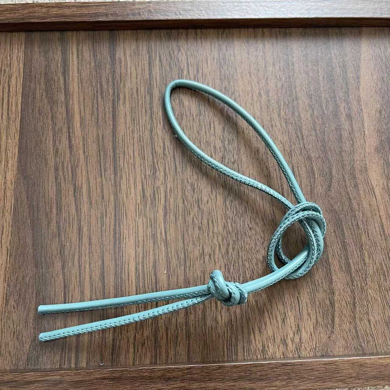 Luxury Luxury DIY Animal Charms Premium Beaded Keychain Set Handmade Bag Purse Accessories Elegant Gift for Women Y250928