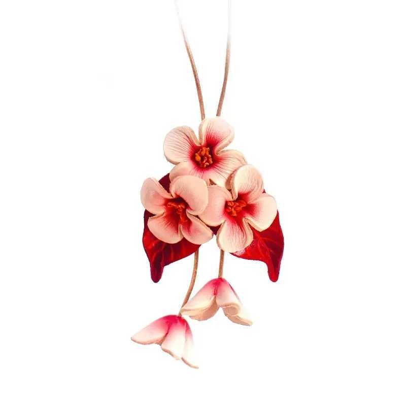 Luxury Genuine Top Grain Cowhide Floral Car Hanging Ornament Elegant Handbag Charm Fashionable Auto Interior Decor Cute Gift for Women Y250928hj
