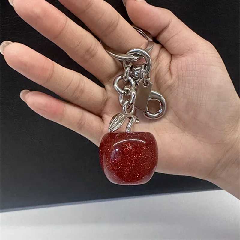 Luxury Cute Cherry Decorative For Bag Glitter Resin Red Apple Pendant For Handbags Shoulder Bags Keychain Charm Festive Gift Y250928as