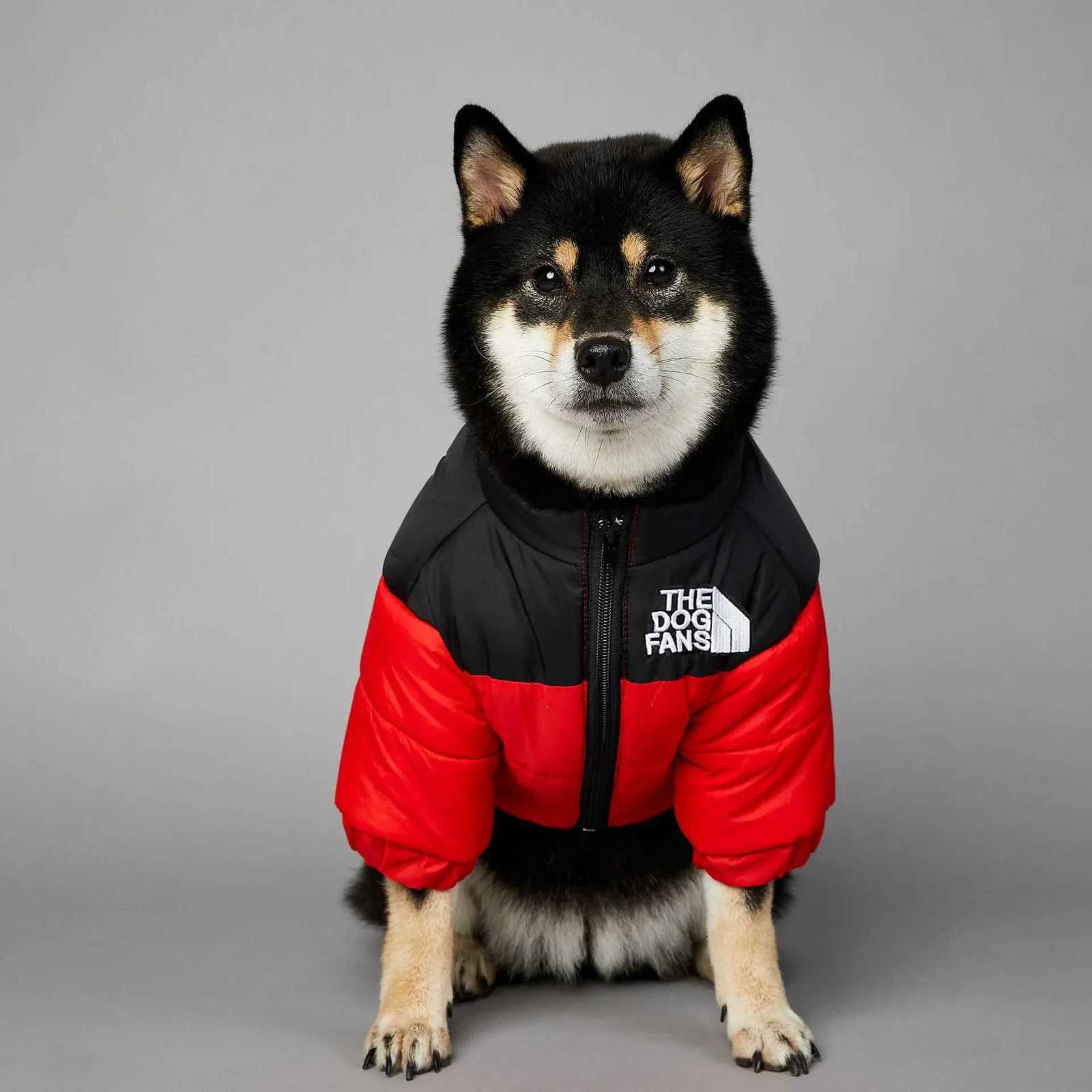 Luxurious The Dog Fans Luxury Designer Dog Coat Warm Cotton Padd Dog Clothes Winter Hick Stitching Pet Jacket for Shiba Inu French Bulldog D250928