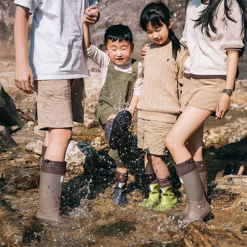Autumn new men's and women's drawstring waterproof shoes, children's water shoes, forest baby water shoes, anti slip folding rain boots