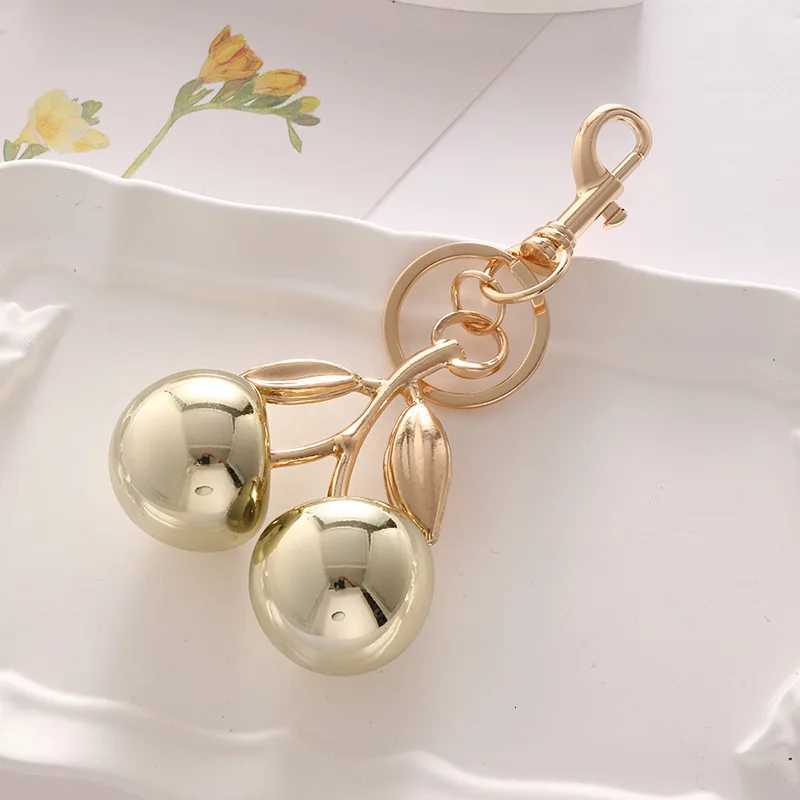Luxury Red Cherry keychain Bag CharmCute Resin Cherry Keychians for Girl Women backpackGift Ideas KeyringKey Chain Clip Y250928