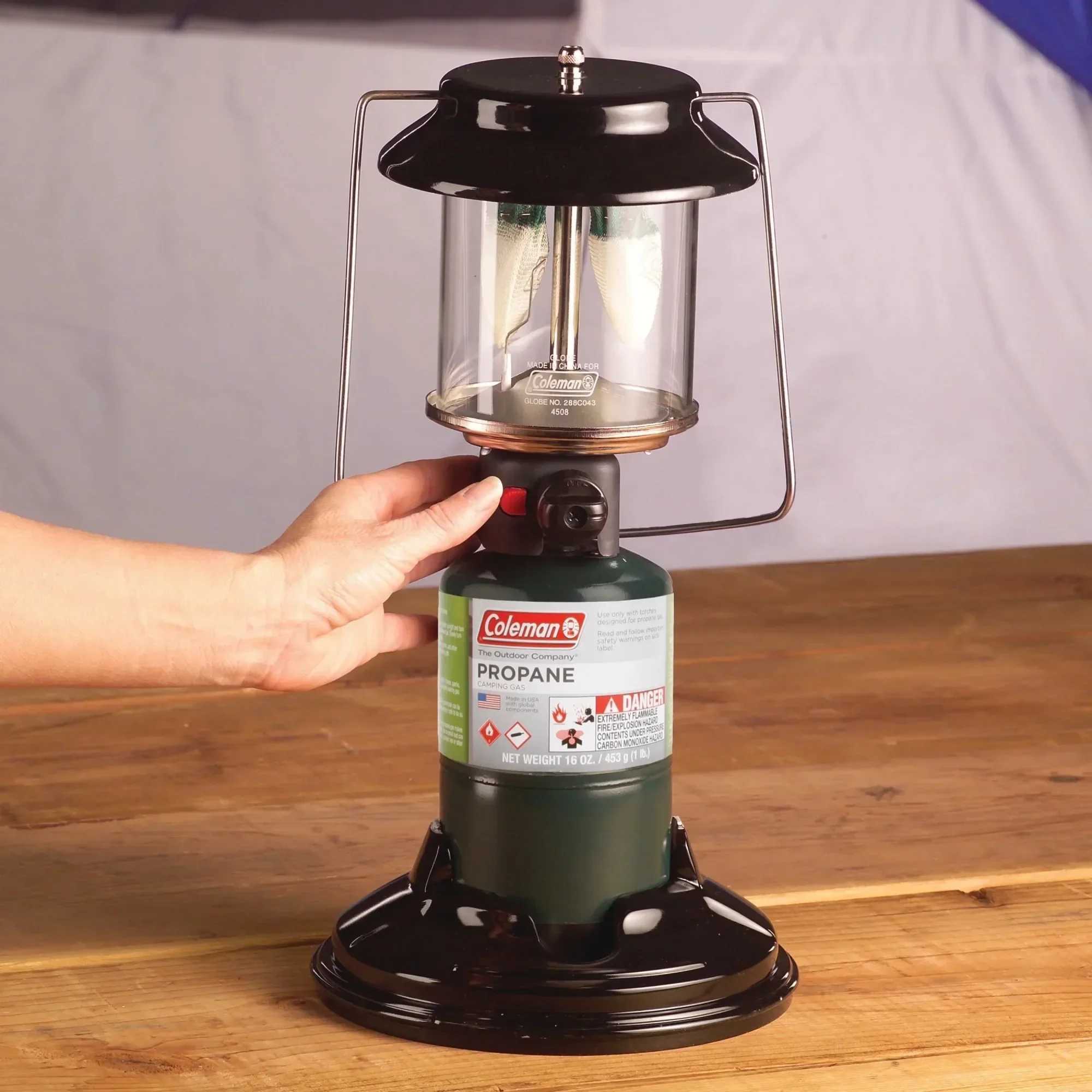 Powerful 810Lumen Propane Lantern with Case Perfect for Camping Hiking Emergency Prep C250928