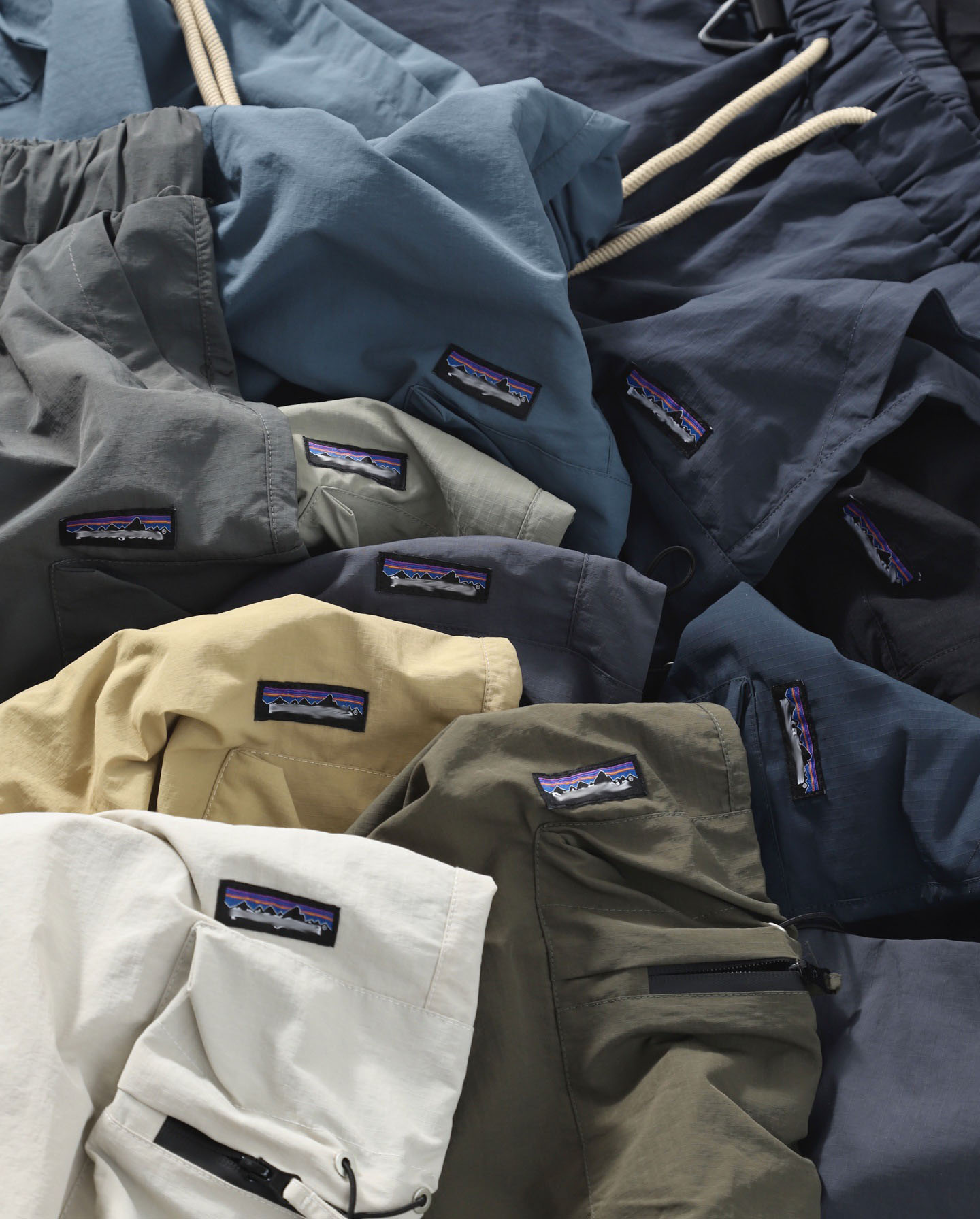 Desiger Luxury Uisex Outdoor Hikig Workwear Waterproof Breathable Parachute Cargo Pats - Drawstrig Pleated Durable Versatile Trekkig Trousers for Me Z