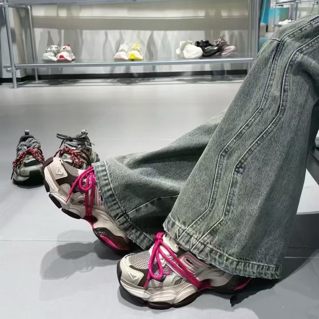 Fashion Designer Planet 2025 New Retro Dad Shoes Thick soled Women's Casual Shoes