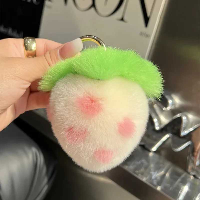 Rabbit Fur Keychain Plush Cute Cream Strawberry Bag Charms Phone Keychain Women Handbag Pendnat Car Keyring Jewwlry Ring GiftXJ250928