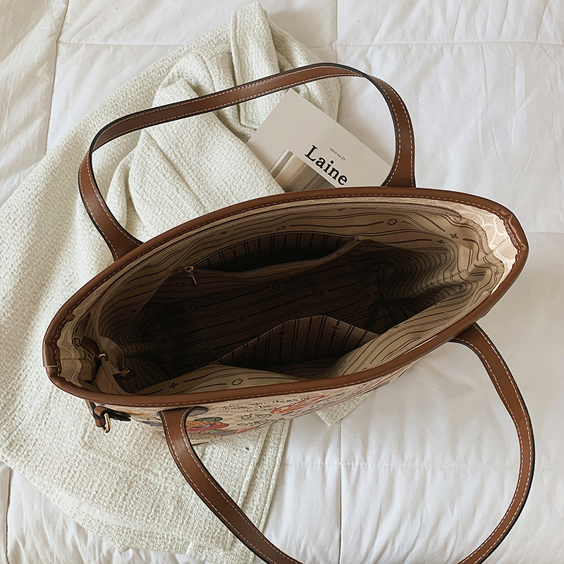 High-End for Women 2025 New Graffiti Box Versatile Fashionable Unique Handbag Stylish Shoulder Crossbody Bag