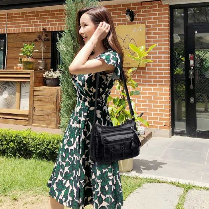 2024 New middleaged womens bag lightweight multilayered largecapacity mothers bag crossbody bag elderly bag shoulder Z250928