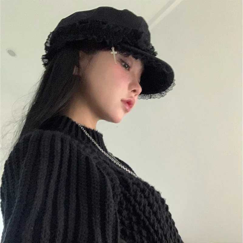 Winter Y2KHat designer Girl Millennium Double layer Lace Cross Dark Design Sense Beret Versatile Look Small Face beret V250928
