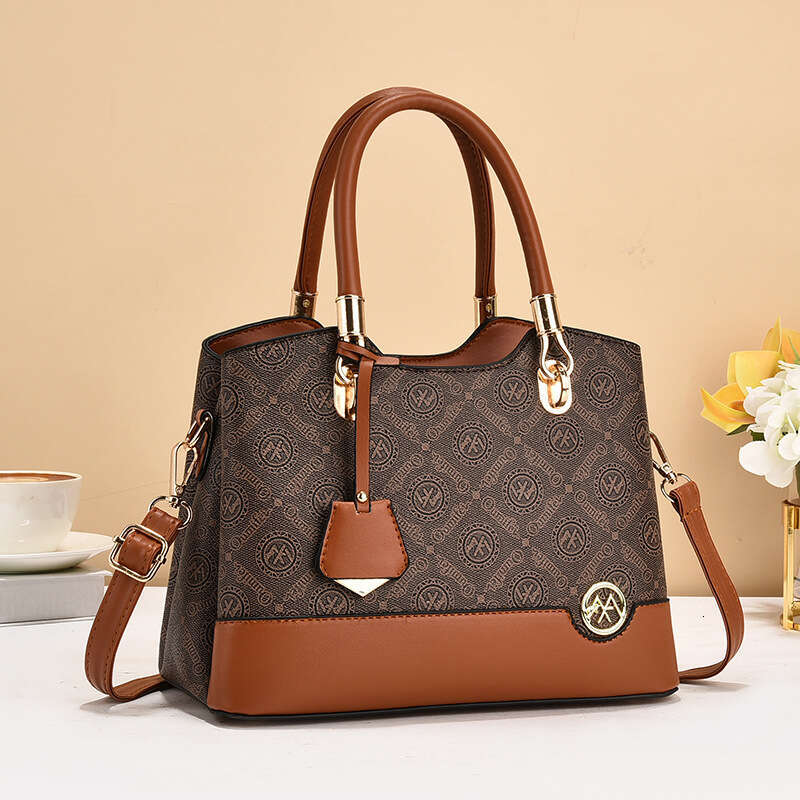 Single Shoulder Crossbody Elegant Mom Bag Versatile 2025 Summer New Fashion Handbag for Middle-aged Women