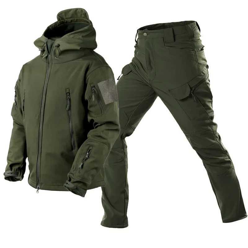 Men Winter Autumn Tactical Combat SoftShell Fleece Jackets Waterproof Suit Fishing Hiking Camping Coat Thermal W250928