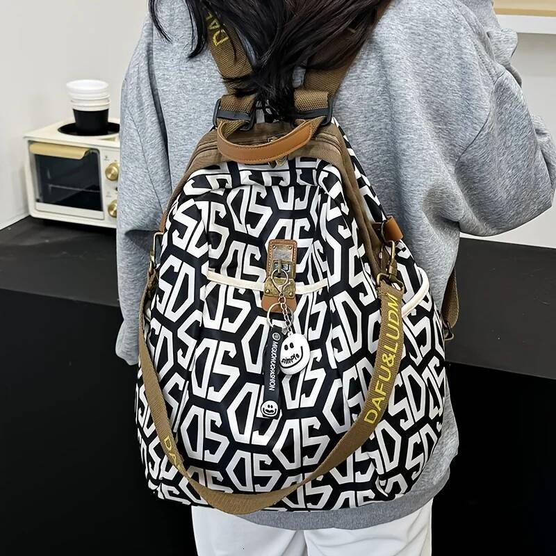 New Retro Texture Niche High Appearance Level Large Capacity Men and Women Go Out Commuting Leisure Backpack high-quality