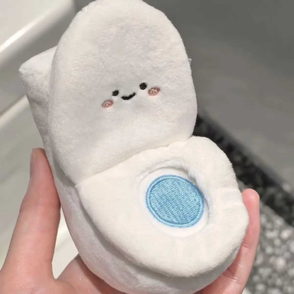 Chiikawa White Toilet Doll Pendant Hugging Legs Usachi Hachiware Funny Creative Ornaments Plush Toys Bag Pendant Friends GiftsXJ250928