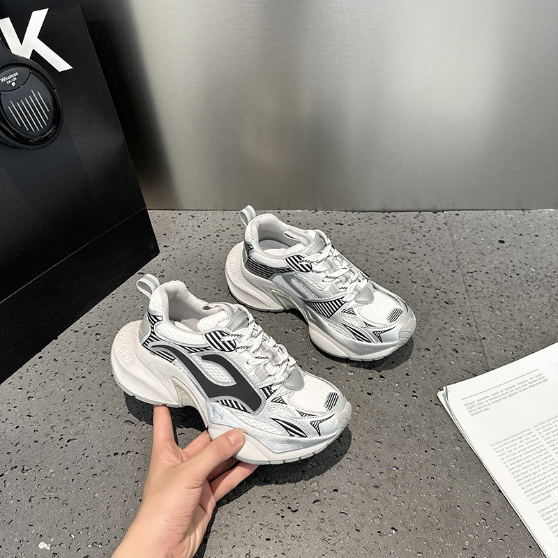 Designer Fashion Trend Retro Women's Shoes 2025 New Edition