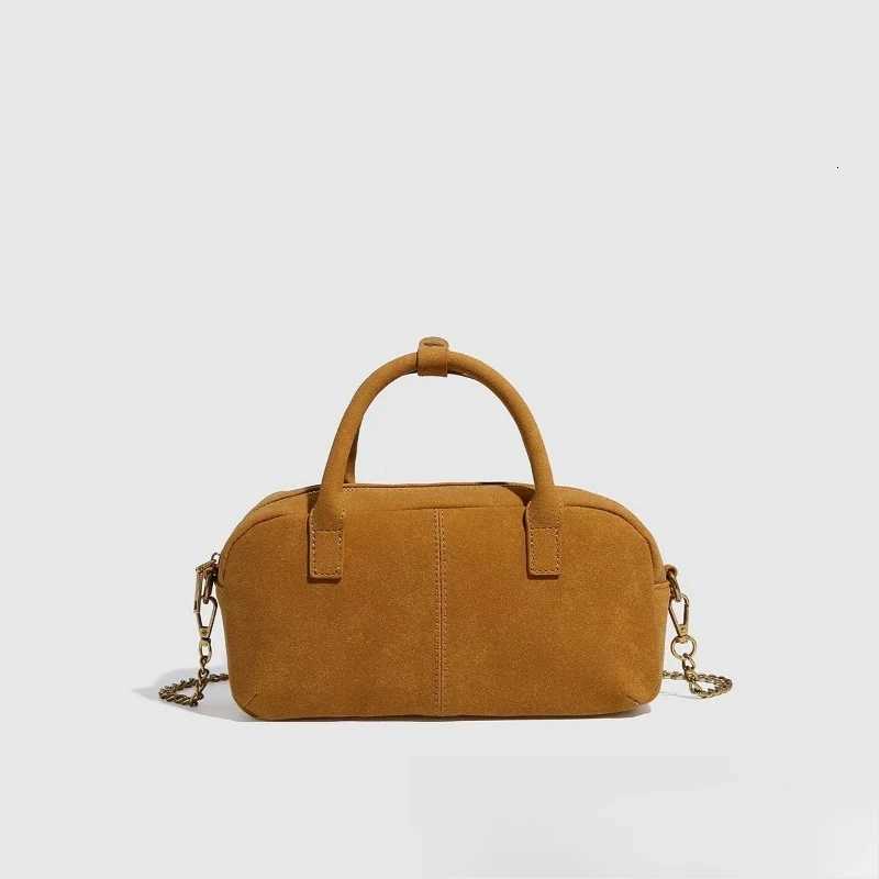 2025 DOUBLE HANDLE Luxury Design New in Handbags Womens Casual Baguette Bag with Removable Crossbody Strap Z250928