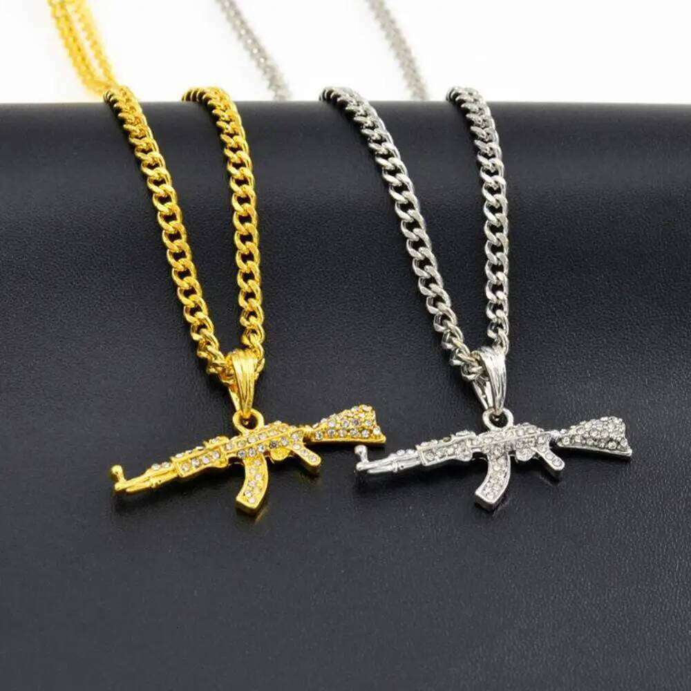 Crystal Ak 47 Rhinestone Bling Chain Fashion Creative Hip Hop Subhine Gun Pendant Necklace Women Men Rapper Jewelry