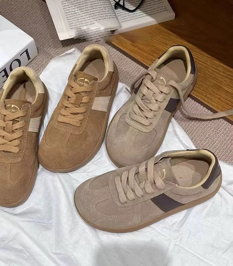 Casual Athletic Shoes by Germany for Her Trendy Retro Appeal Breathability Training Shoes Women 2024 Spring and Autumn New Round Board Shoes Women Sof