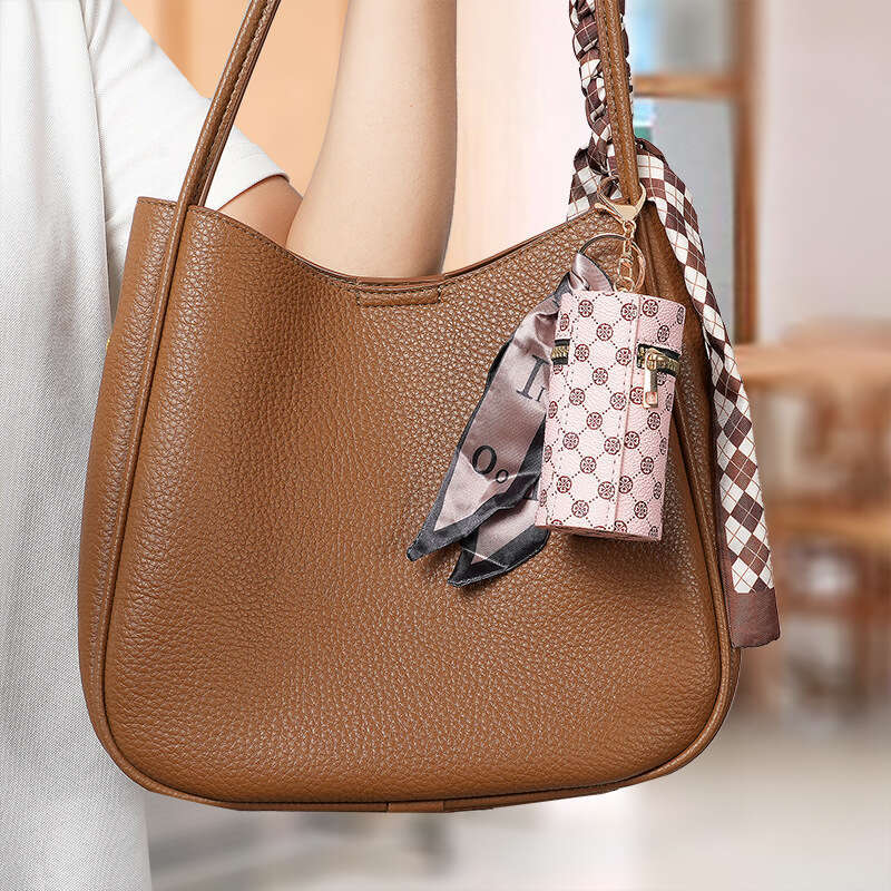 Coin Purse Earphone Mini Keychain Bucket Lipstick Bag Simple Pendant Now