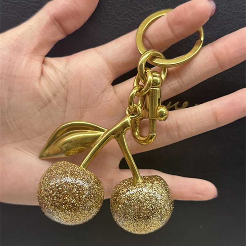 Luxury Two Types Different Styles Crystal Cherry Charm Pendant For Handbag Womens Keychain Accessory Christmas Gift Y250929as