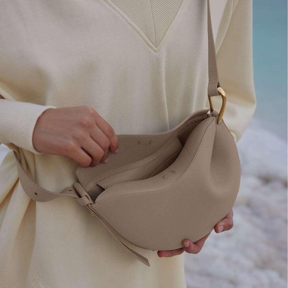 designer bag Luxury bag French Niche Brand Pol Color Matching New Women's Tonca Pea Genuine Leather Shoulder Crossbody fashion Bag