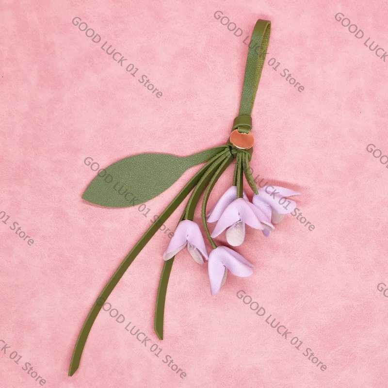 Luxury 2025 Flower Bag Pendant Cow Leather Design Exquisite Handmade Simulation Bags Pendant Osmanthus Tulip Keychain Bag Accessories Y250928