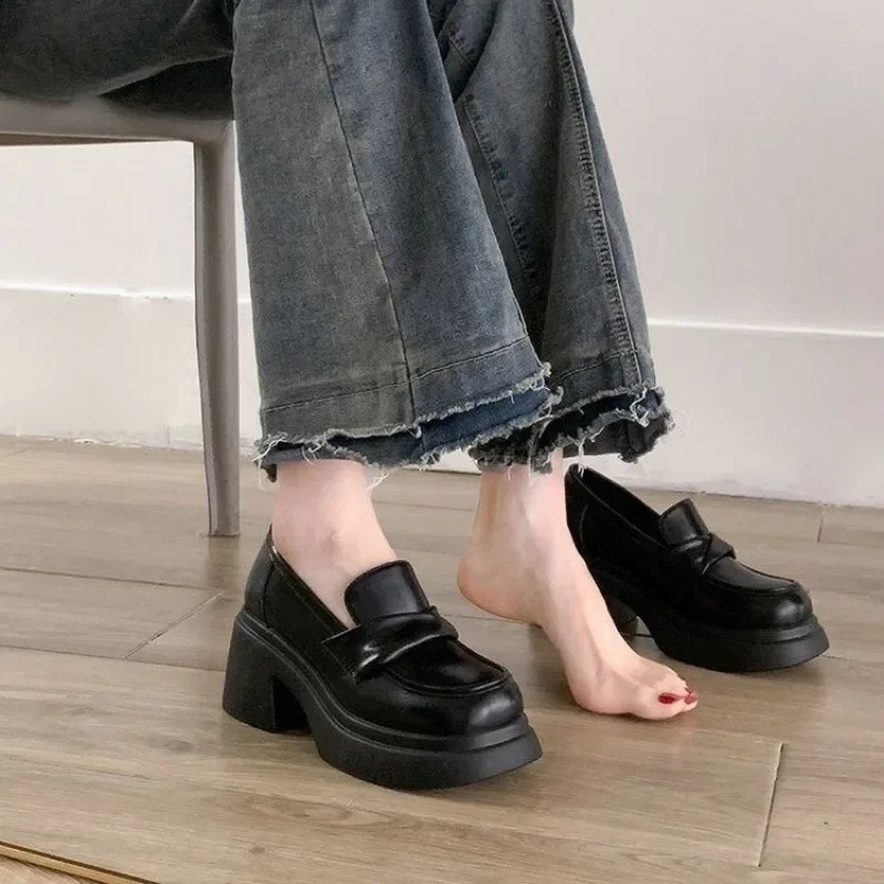 Leather Shoes 2024 Autumn New Style French Retro British Round Head High Heels French Inspired Womens Leather Slip-On Boots Contemporary Retro Footwea