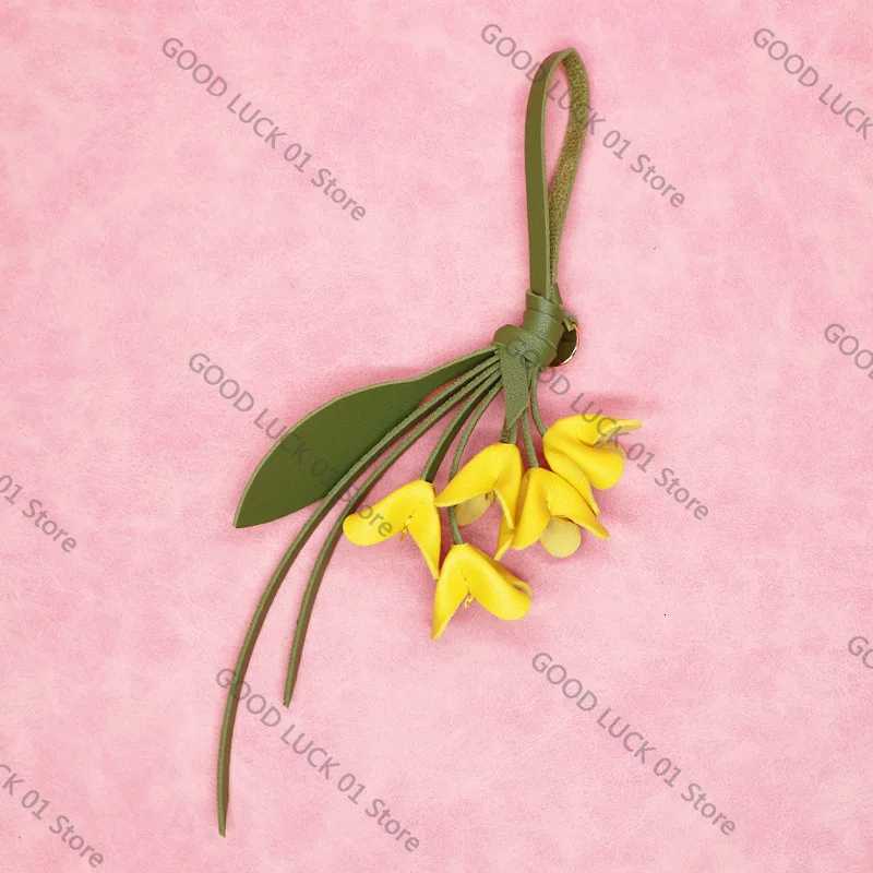 Luxury 2025 Flower Bag Pendant Cow Leather Design Exquisite Handmade Simulation Bags Pendant Osmanthus Tulip Keychain Bag Accessories Y250928