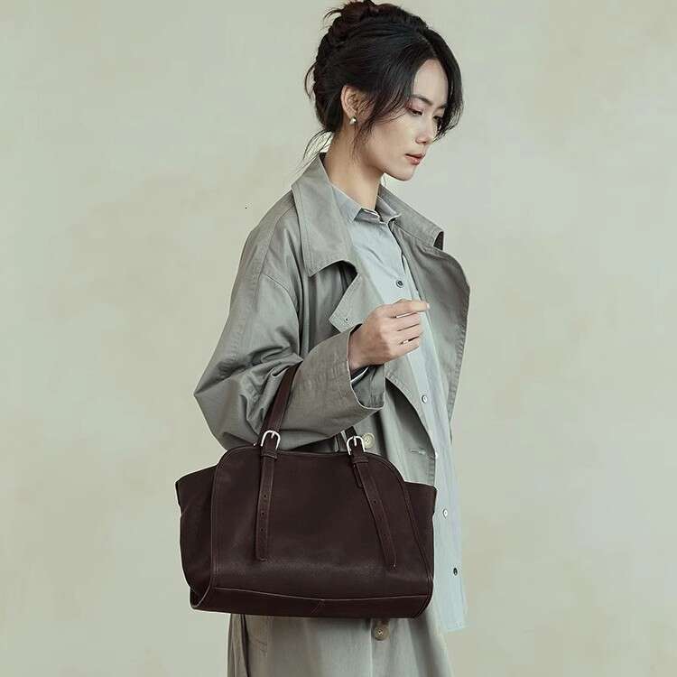 designer bag Luxury bag Cowhide Bowling Large Capacity Underarm Single Shoulder Crossbody Commuter Bag for Women