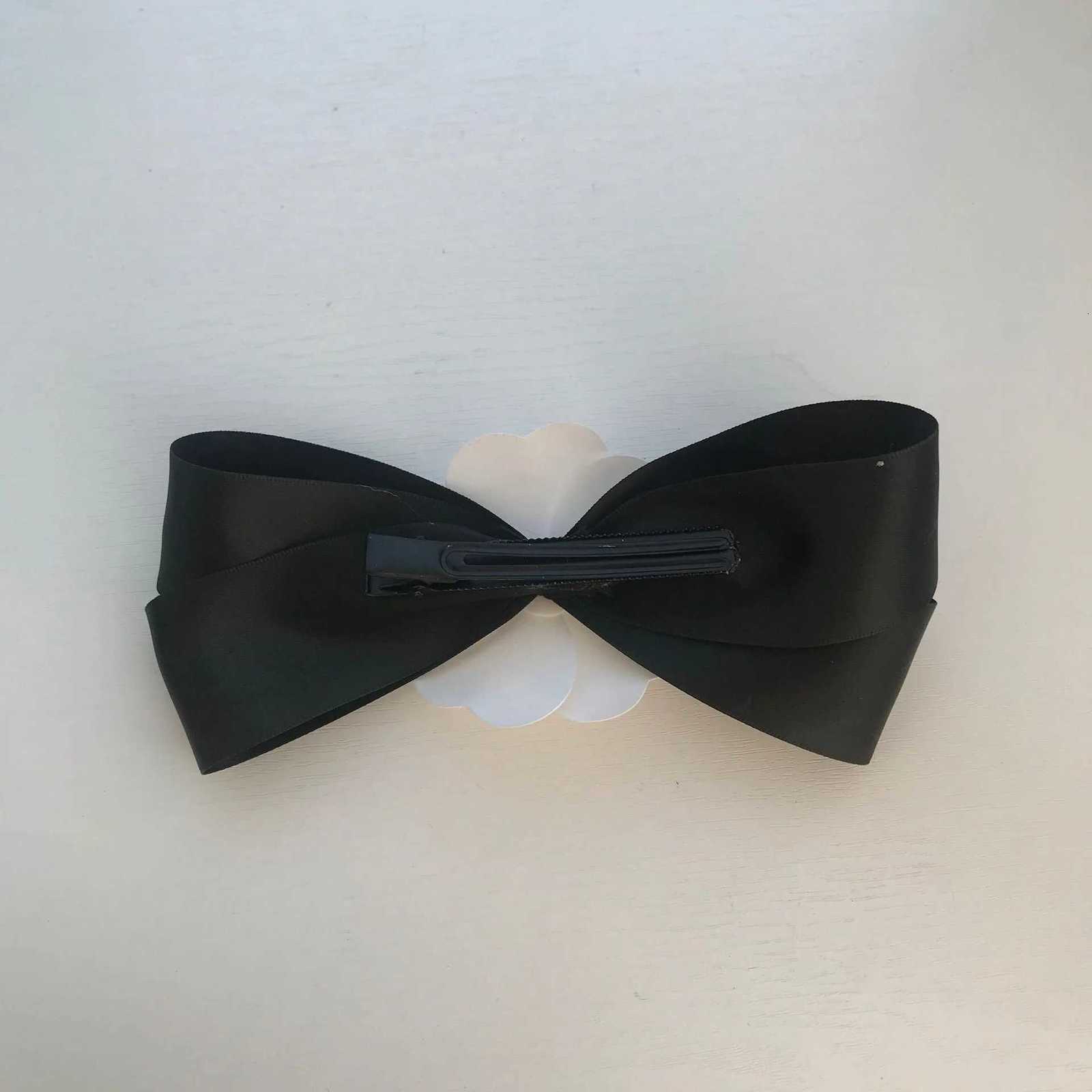 Women Elegant Camellia Hair Clips Wedding Accessories Hairpins Chic France Handmade White Flower Hair Tie Bow Knot Tie Barrette W250928