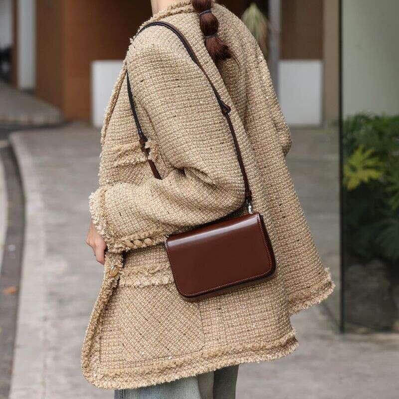 High-End Brown Small Square New Fashion Versatile Cowhide Crossbody Phone Exquisite Simple Tofu Bag