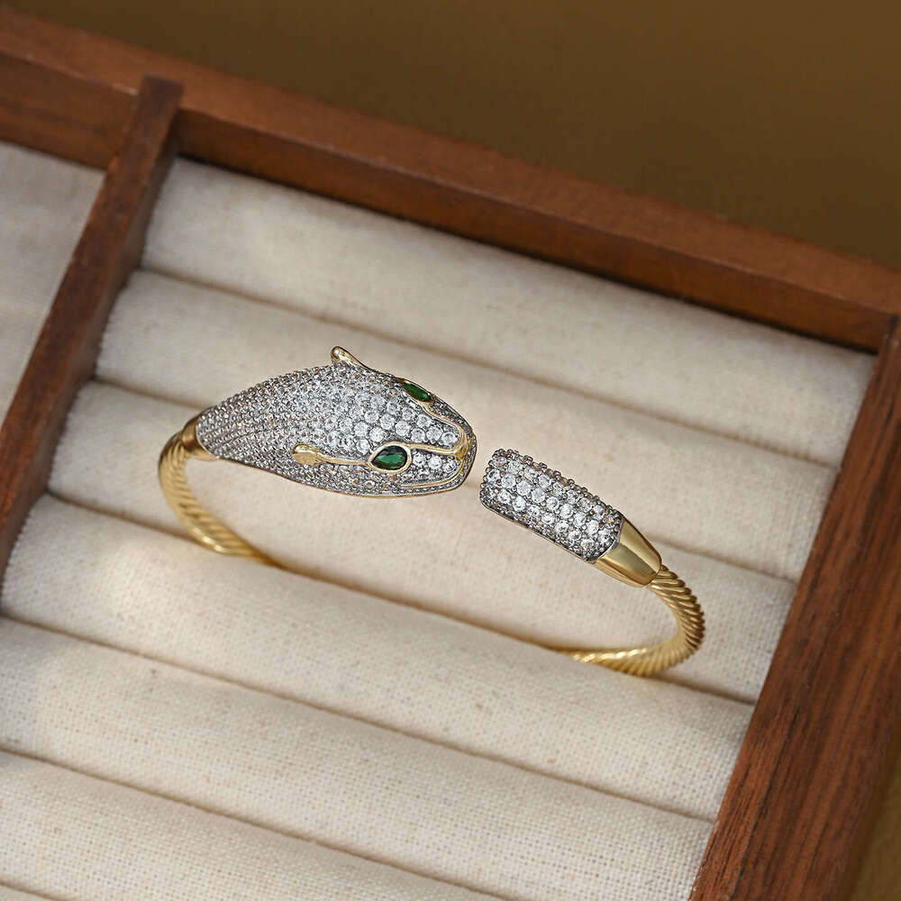 New INS Fashion Electroplated Two-tone Leopard Open Bracelet Bangle Korean and Japanese Style Light High-end Elegant Jewelry