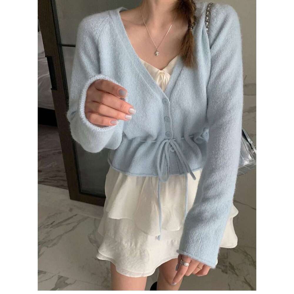 Autumn New Women's V-neck Tie Waist Fashion Long Sleeve Knitted Sweater Cardigan