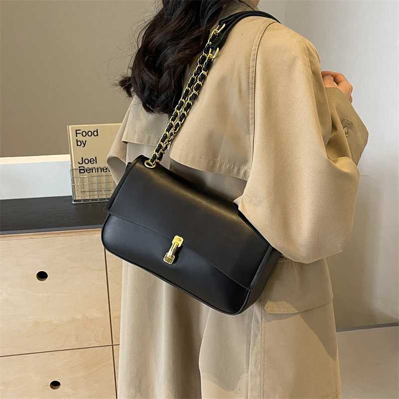 Popular Luxury Leather Shoulder Bag Chic Womens Chain Strap Crossbody Bag Fashionable And Casual Womens Handbag Z250928