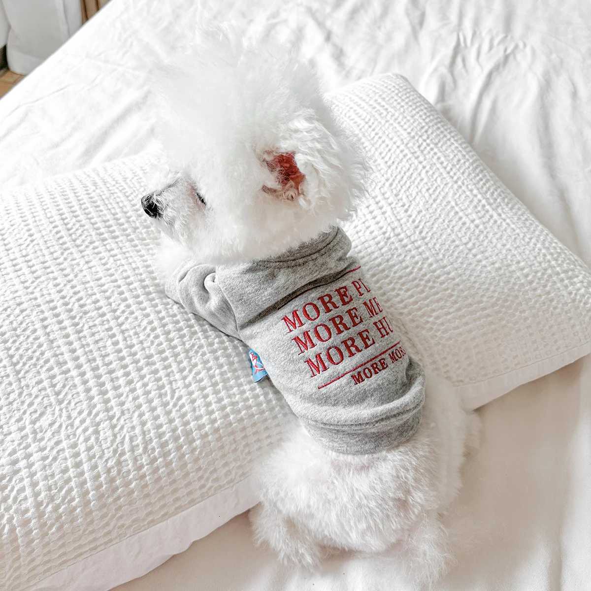 1Pc Pet Clothes Dog Cat Autumn Gray Handsome Open Button et Sweater X250928