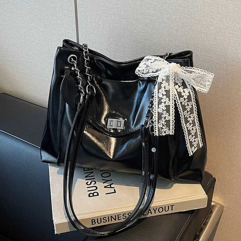 Korean Fashionable Niche Minimalist Ballet Style Armpit Baguette Bag Casual Womens Shoulder Bag Z250928