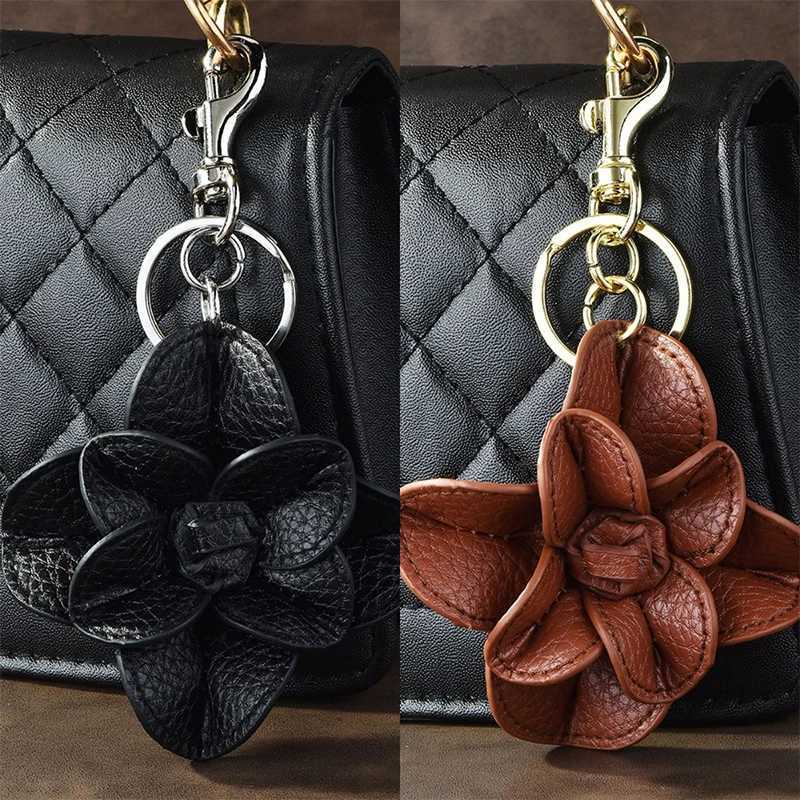 Luxury Tulip Bag Pendant Highgrade Leather Camellia Accessories Worth Having Unisex Charming Design Fun Small Gifts Car Keychain Gift Y250928