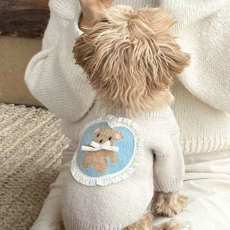 T1359 New autumn and winter all-match bottoming shirt for dogs and cats Teddy Bichon Yorkshire Terrier Pomeranian small dog pet clothes