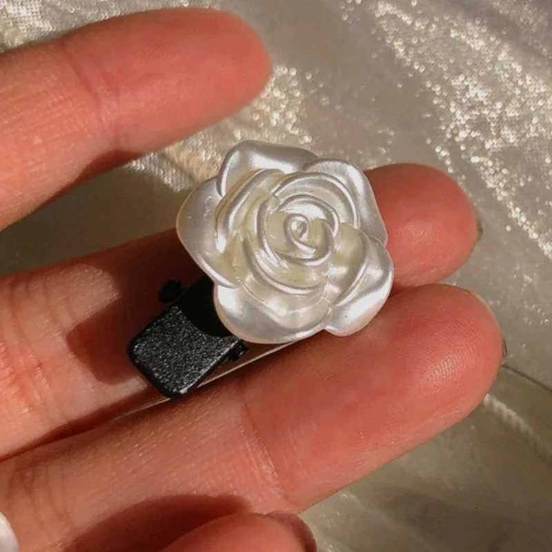 Fashion New Vintage White Roses Hair Clips Coiled Camellia Flower Headdress Bangs Clip Girl Accessories for Women W250928