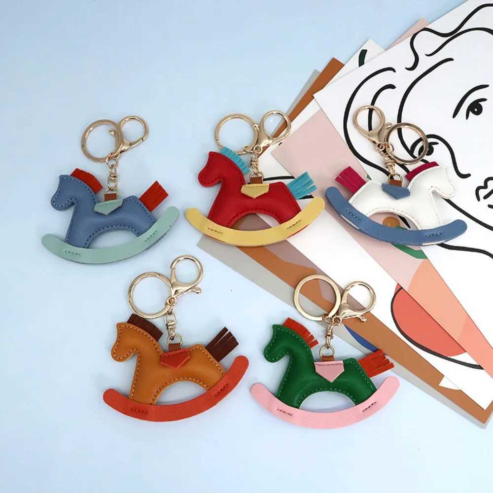 Luxury Cartoon Horse Bag Pendant Creative PU Keychain Pendant Keyring Leather Creative Cotton Pony Decorative Accessories Ornament Y250928ej