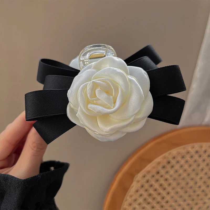 New Elegant Satin White Camellia Flower Women Fashion Hair Accessories Claws Headdress Hair Crabs Wholesale 2023 New Design Clip W250928