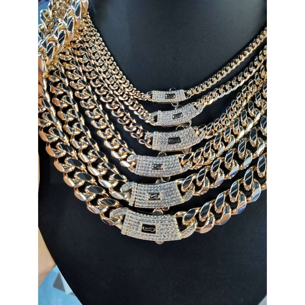 14K gold-plated brass Monaco punk chain. A red, elegant, thin chain for men and women. Hip-hop, streetwear-inspired jewelry.