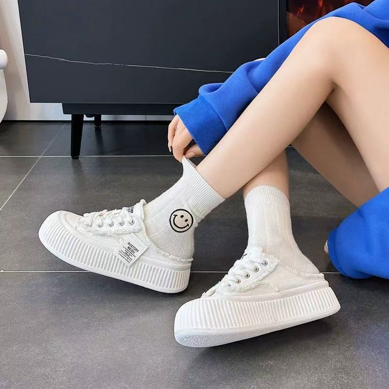 Jifffly 2025 New Designer Luxury Shoes designer shoes, fashionable and luxurious women's casual low-top flat shoes semi-laced white sports shoes 