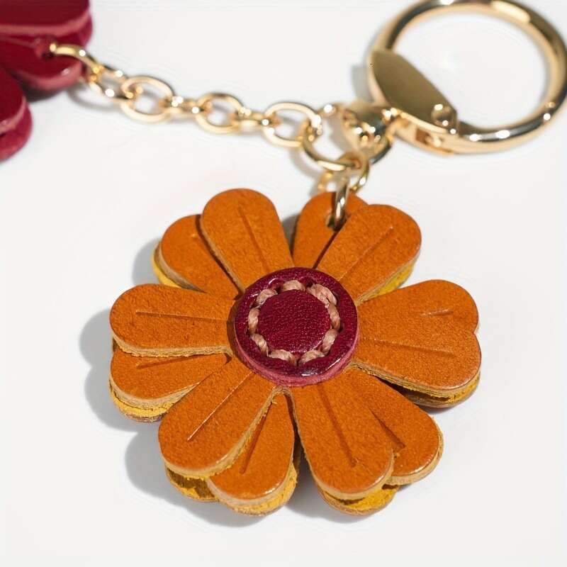 Creative Little Daisy Bag Hanging Sunflower Leather Car Key Decoration Keychain Cute Style